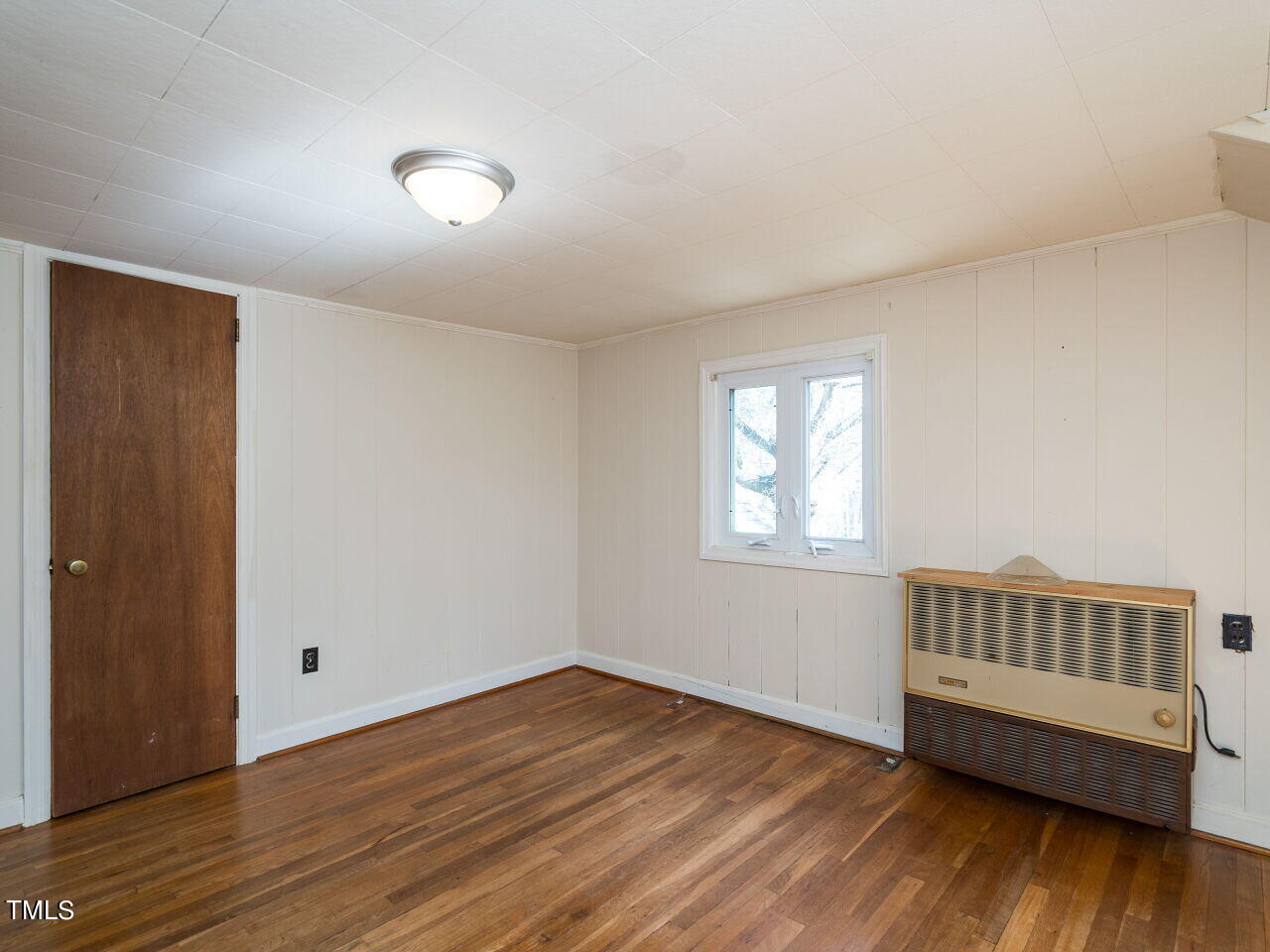 2735 Rosedale Avenue Raleigh, NC 27607 - Photo 54 of 55 054-1280x960-second-bedroom