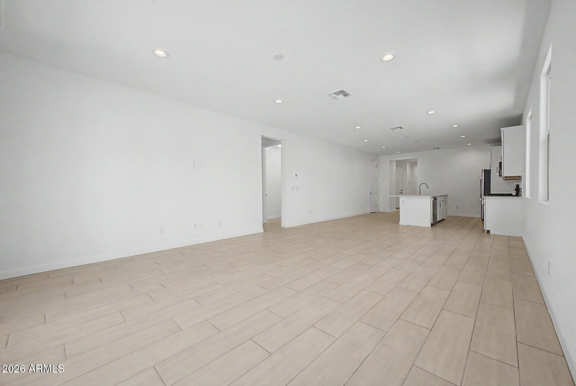 8046 West Granada Road Phoenix, AZ 85035 - Photo 6 of 38
