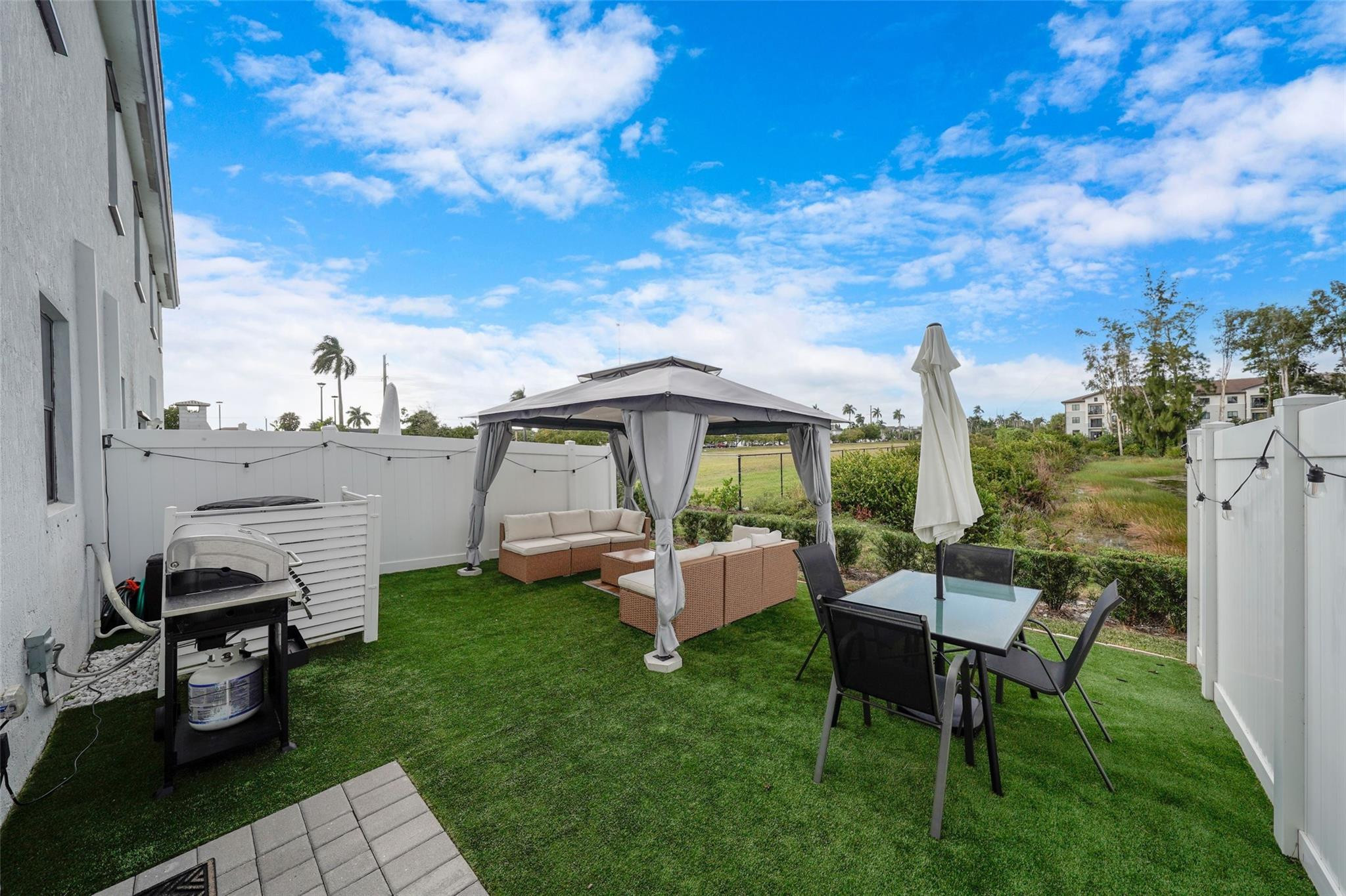 659 Northwest 204th Street Miami, FL 33169 - Photo 23 of 36 Photo 23