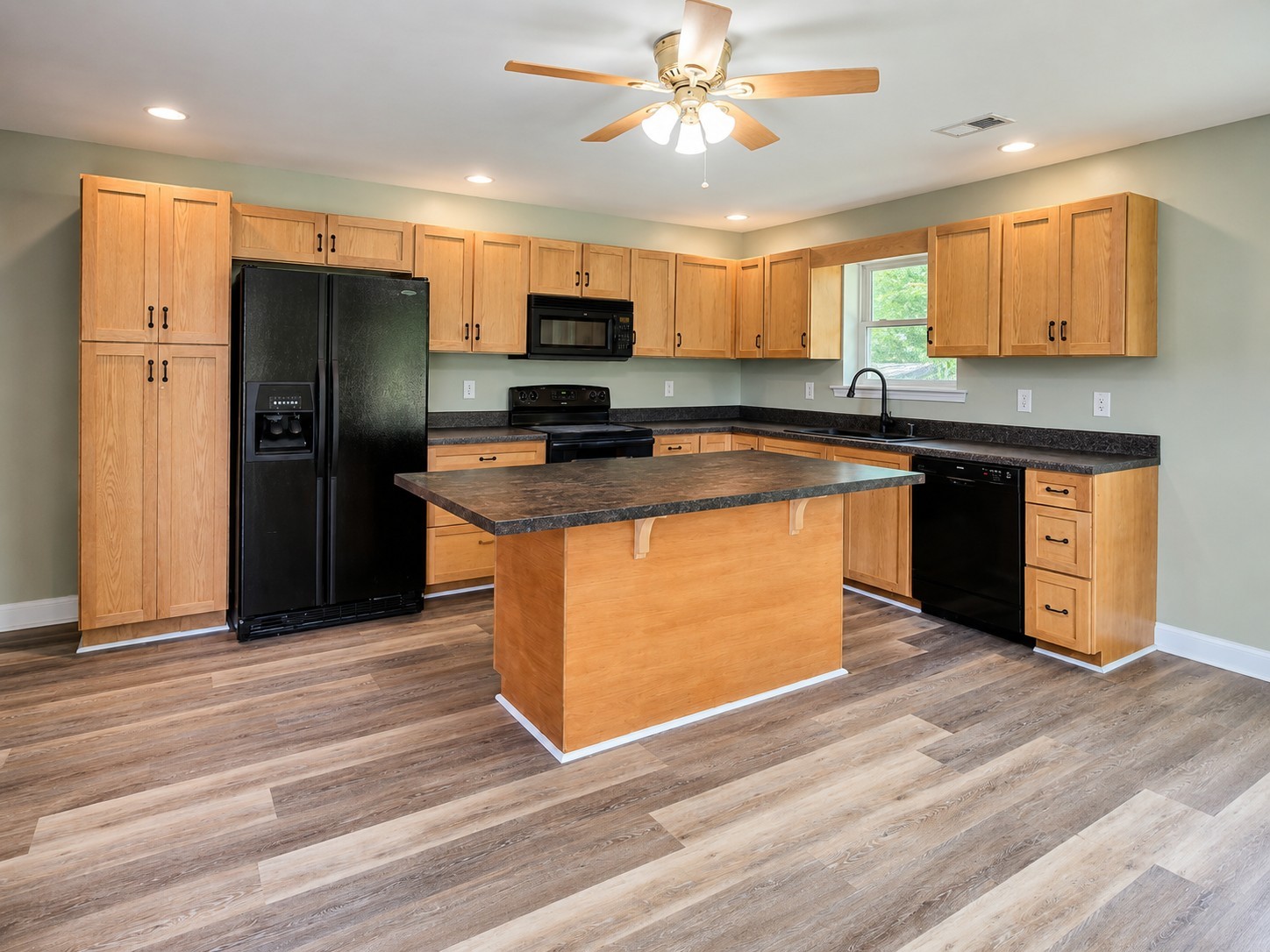 352 Main Street Cerulean, KY 42215 - Photo 2 of 3