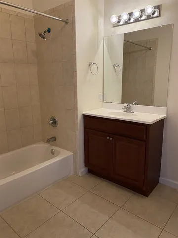 $3,200 | 5805 Jefferson Street, Unit 504, West New York, NJ 07093