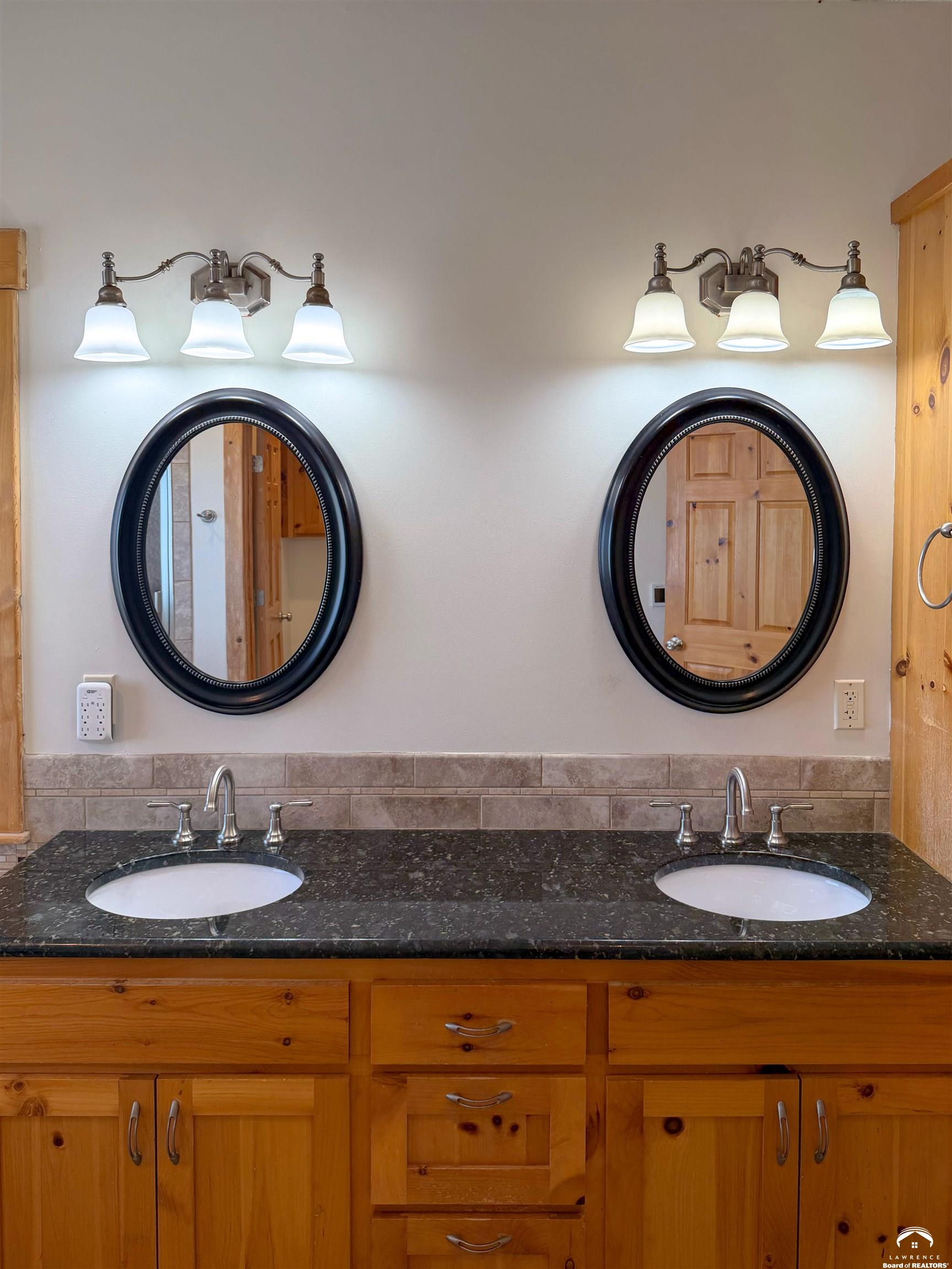 1028 North 600 Road Baldwin City, KS 66006 - Photo 16 of 36