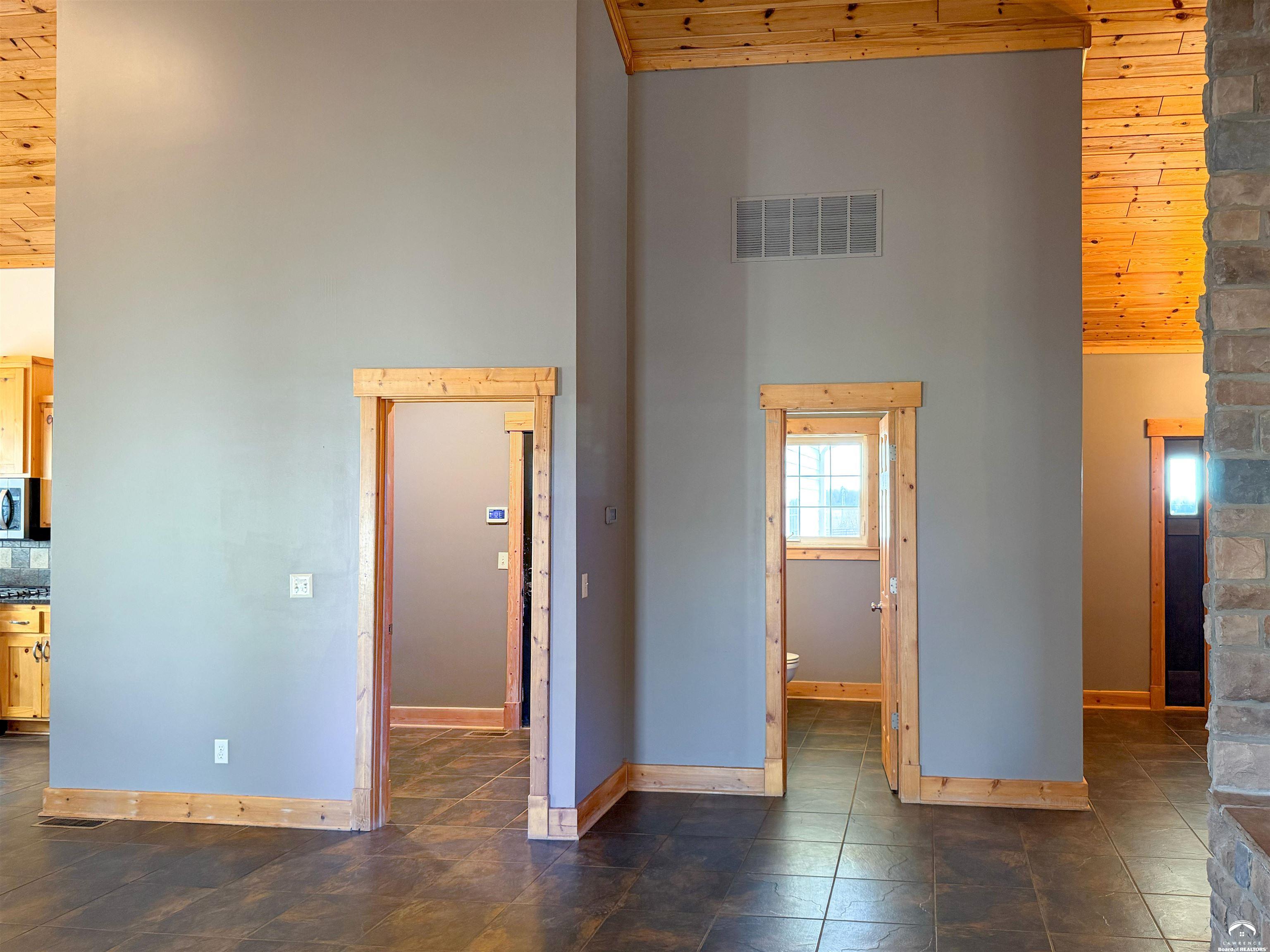 1028 North 600 Road Baldwin City, KS 66006 - Photo 25 of 36