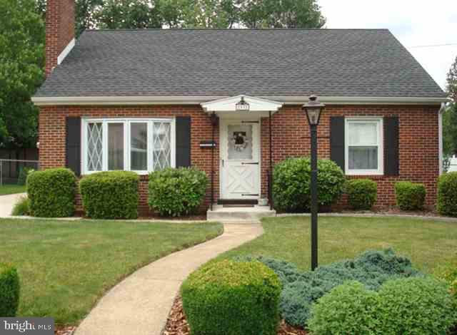 93 Oneida Road Camp Hill, PA 17011 - Photo 1 of 25 Gallery Image 1
