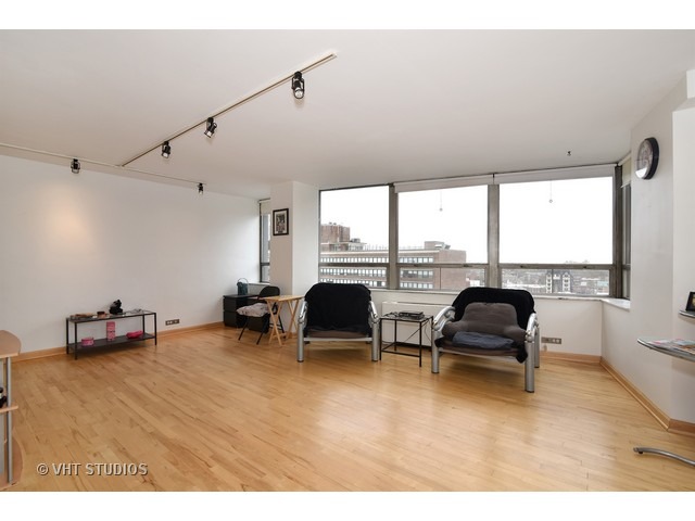 5701 North Sheridan Road, Unit 12B Chicago, IL 60660 - Photo 3 of 11