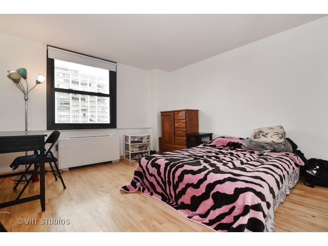 5701 North Sheridan Road, Unit 12B Chicago, IL 60660 - Photo 6 of 11