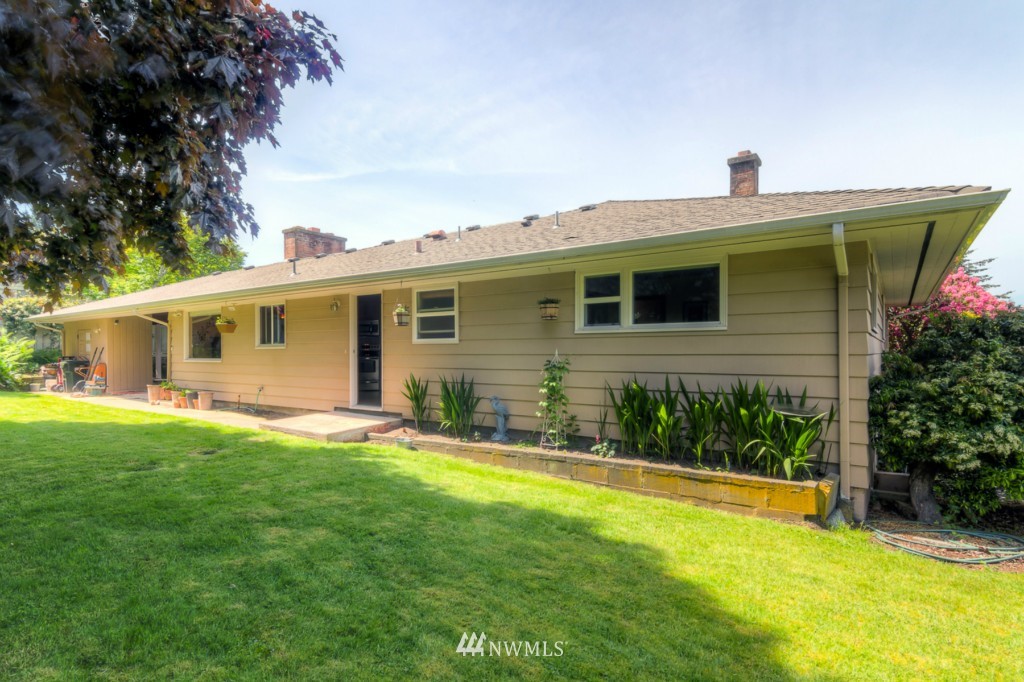 613 Bayside Road Bellingham, WA 98225 - Photo 18 of 23