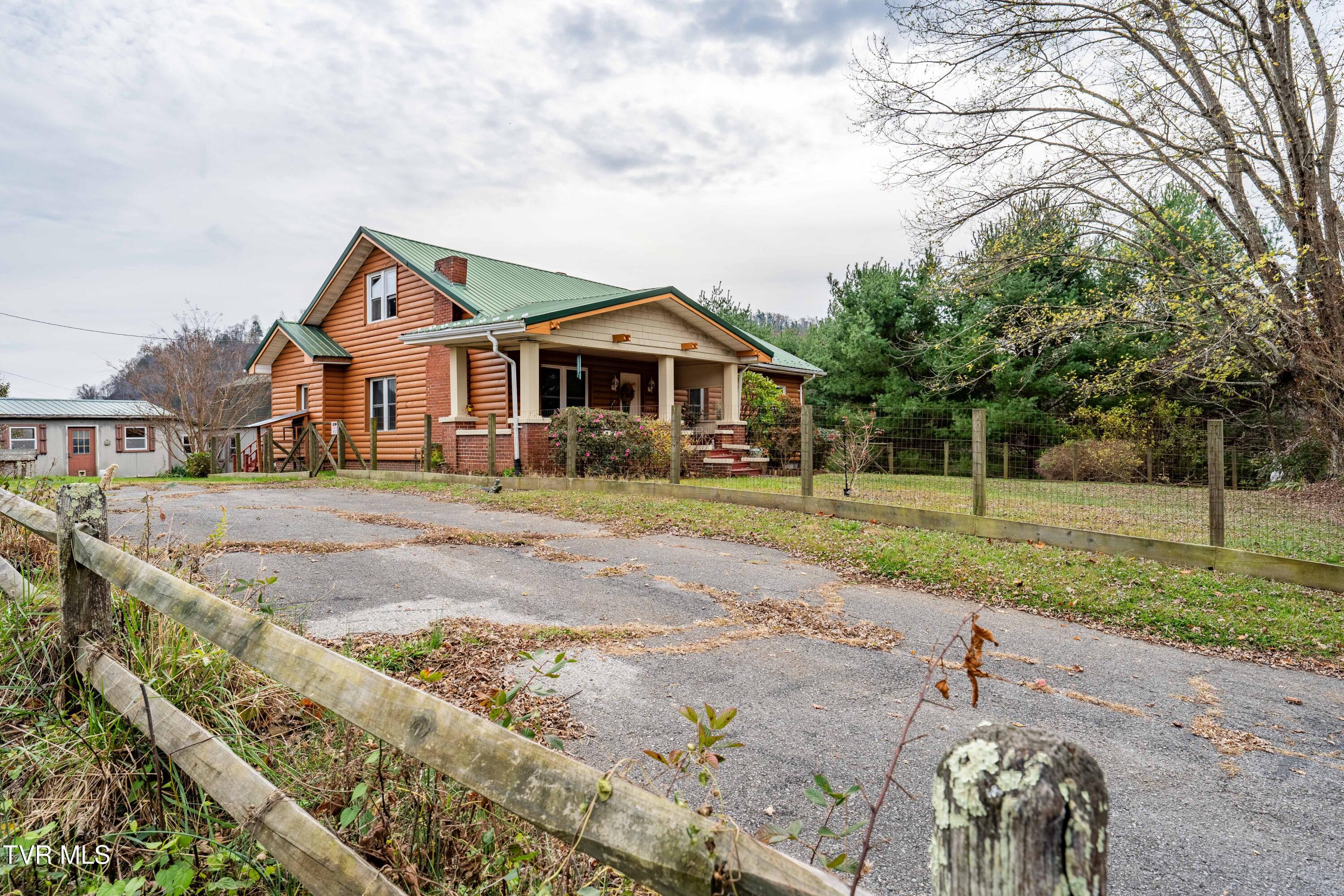 136 Church Street (1 of 57)