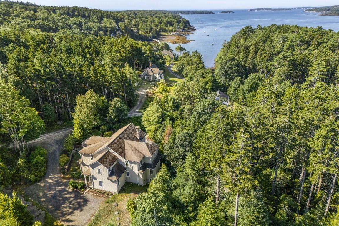 27 Stone Cove Road Boothbay, ME 04544 - Photo 5 of 54 5