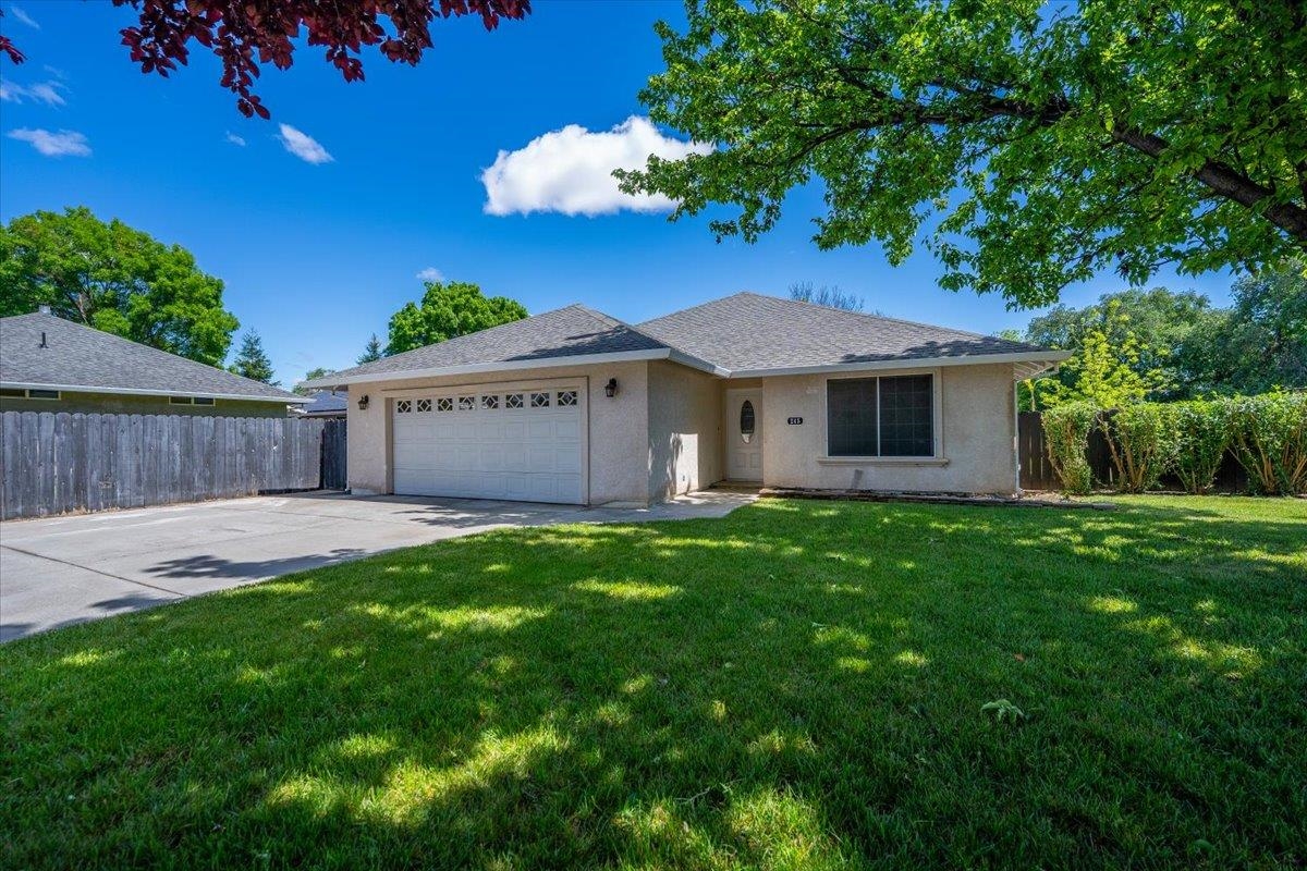 245 Shelley Way Red Bluff, CA 96080 - Photo 3 of 63
