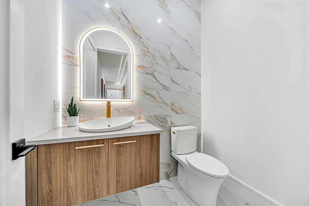 177 Varick Road Newton, MA 02468 - Photo 24 of 31