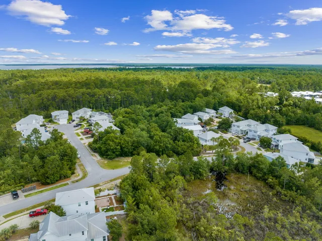 $4,250 | 70 Oakley Court, Santa Rosa Beach, FL 32459