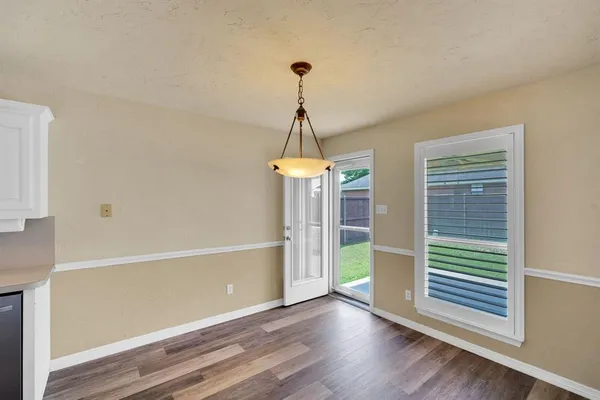 $315,000 | 506 Whitney Drive, Midlothian, TX 76065