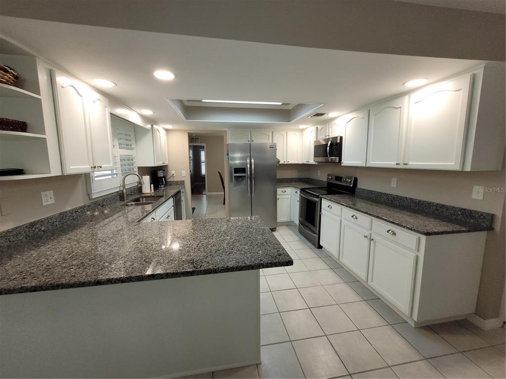 1104 Riflecrest Avenue Valrico, FL 33594 - Photo 6 of 21