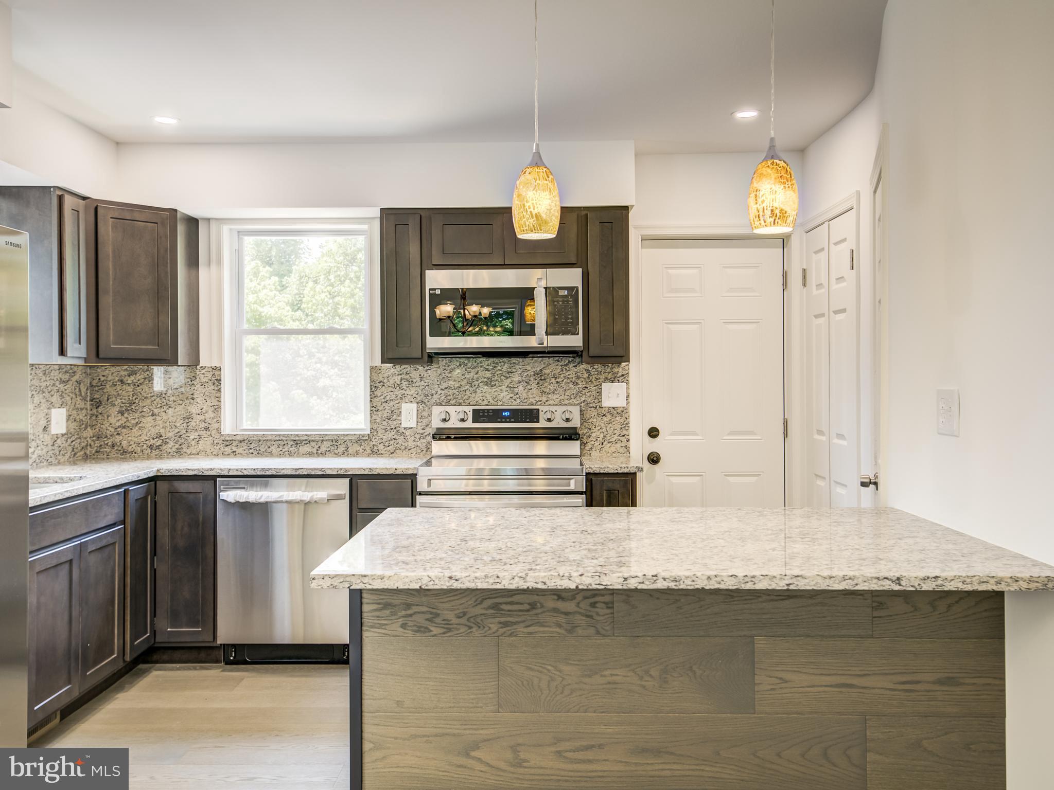 2511 Tucker Road Fort Washington, MD 20744 - Photo 22 of 66 Huge Gourmet Kitchen