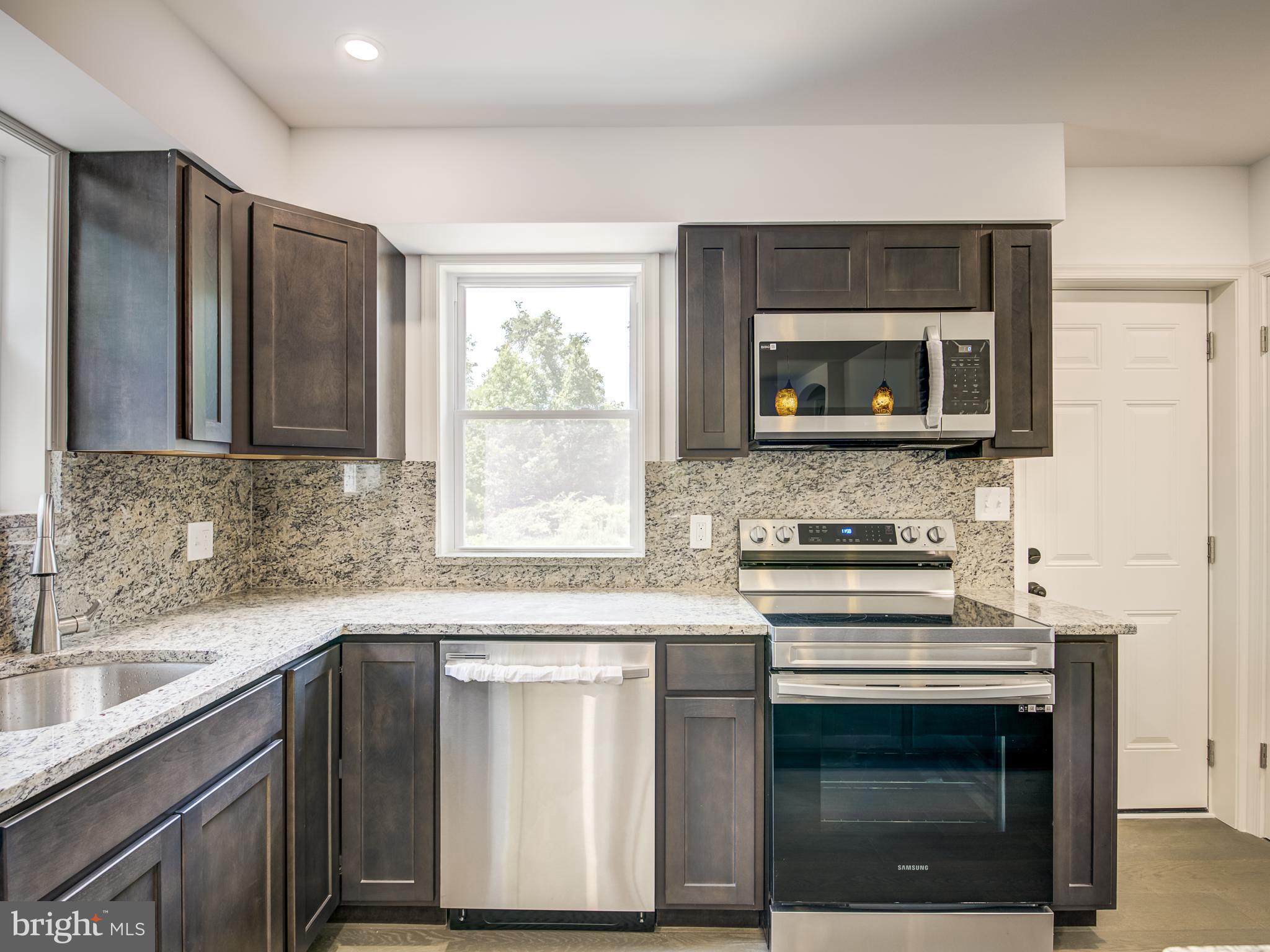 2511 Tucker Road Fort Washington, MD 20744 - Photo 24 of 66 Huge Gourmet Kitchen