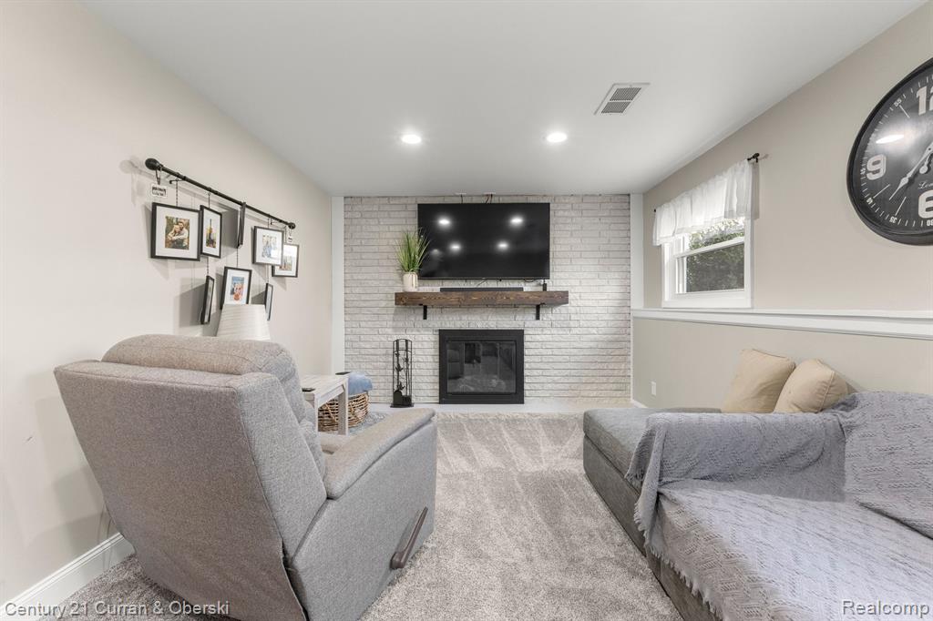 22321 Bell Road New Boston, MI 48164 - Photo 19 of 38