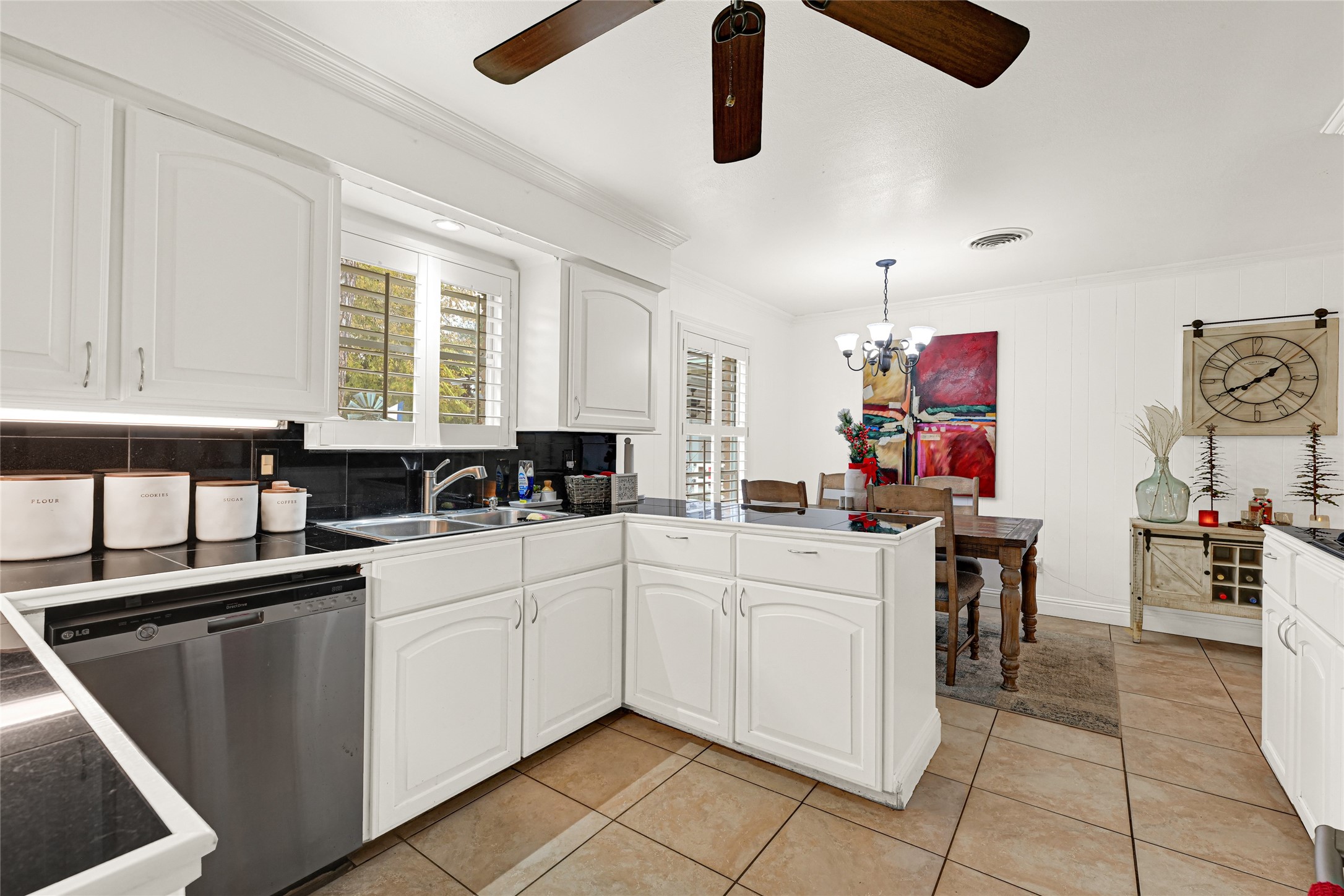 10309 Ivyridge Road Houston, TX 77043 - Photo 9 of 20