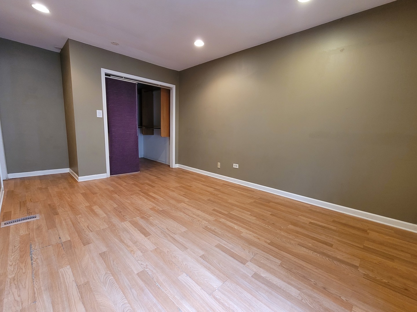 306 Inverrary Lane Deerfield, IL 60015 - Photo 16 of 23 a view of empty room with wooden floor