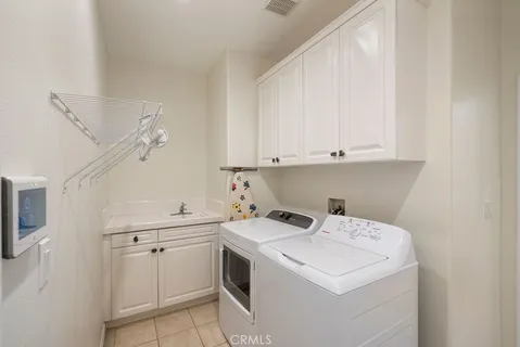a view of a backyard with sitting area and furniture