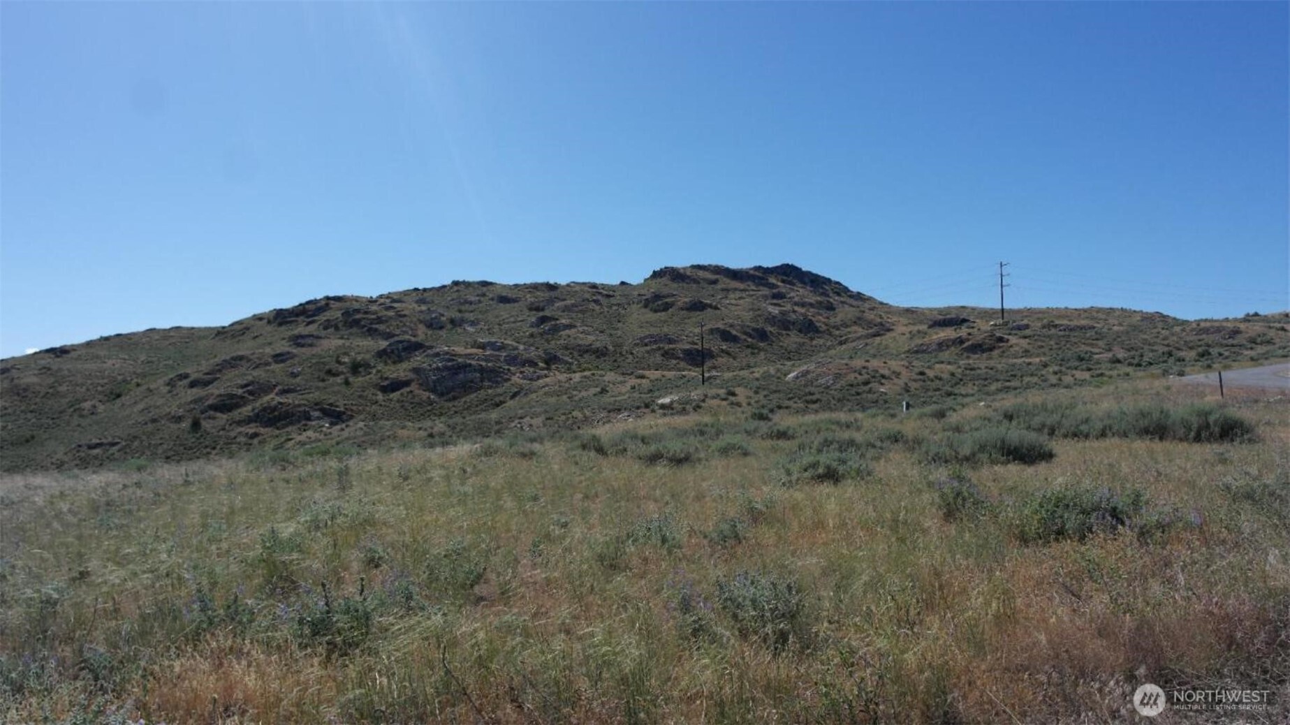 446 Plata Road Brewster, WA 98812 - Photo 14 of 32 a view of a dry field
