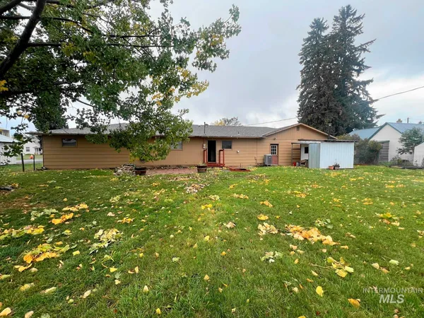 $199,900 | 603 Maple Street, Nezperce, ID 83543