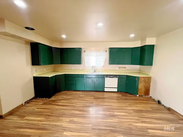 $199,900 | 603 Maple Street, Nezperce, ID 83543