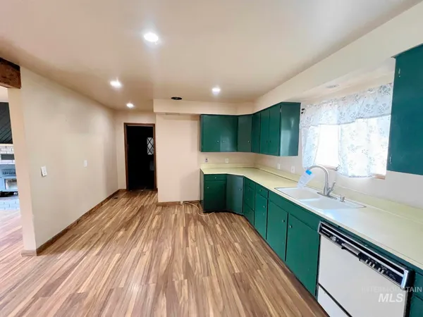 $199,900 | 603 Maple Street, Nezperce, ID 83543