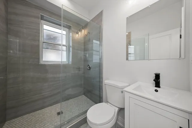 $550,000 | 10738 South Worth Avenue, Worth, IL 60482