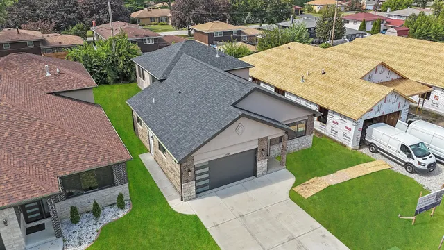 $550,000 | 10738 South Worth Avenue, Worth, IL 60482