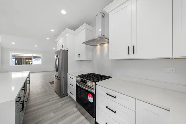 $550,000 | 10738 South Worth Avenue, Worth, IL 60482