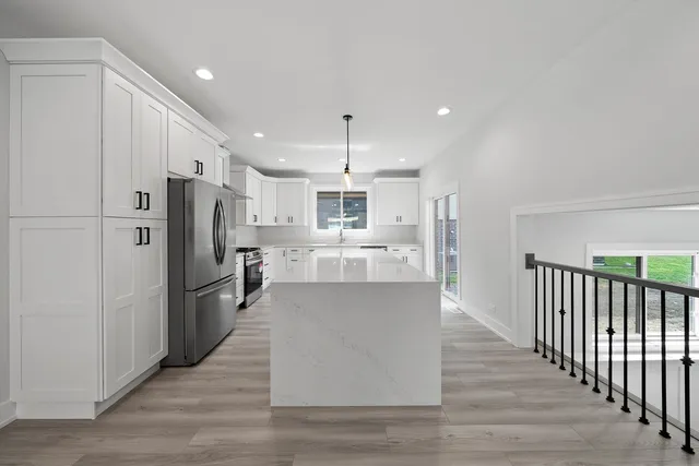 $550,000 | 10738 South Worth Avenue, Worth, IL 60482