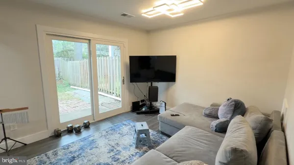 $475,000 | 9518 Mooregate Court, Lorton, VA 22079