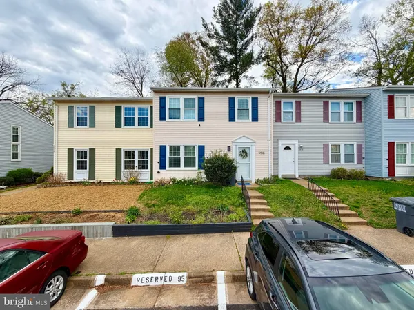 $475,000 | 9518 Mooregate Court, Lorton, VA 22079