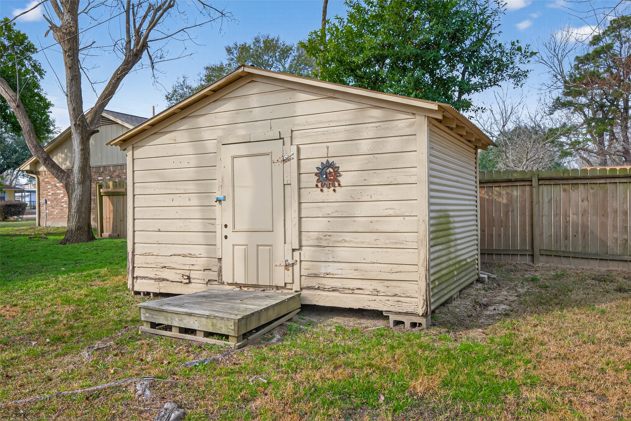 106 Longstreet Road Willis, TX 77378 - Photo 38 of 42 Shed staying with proeprty
