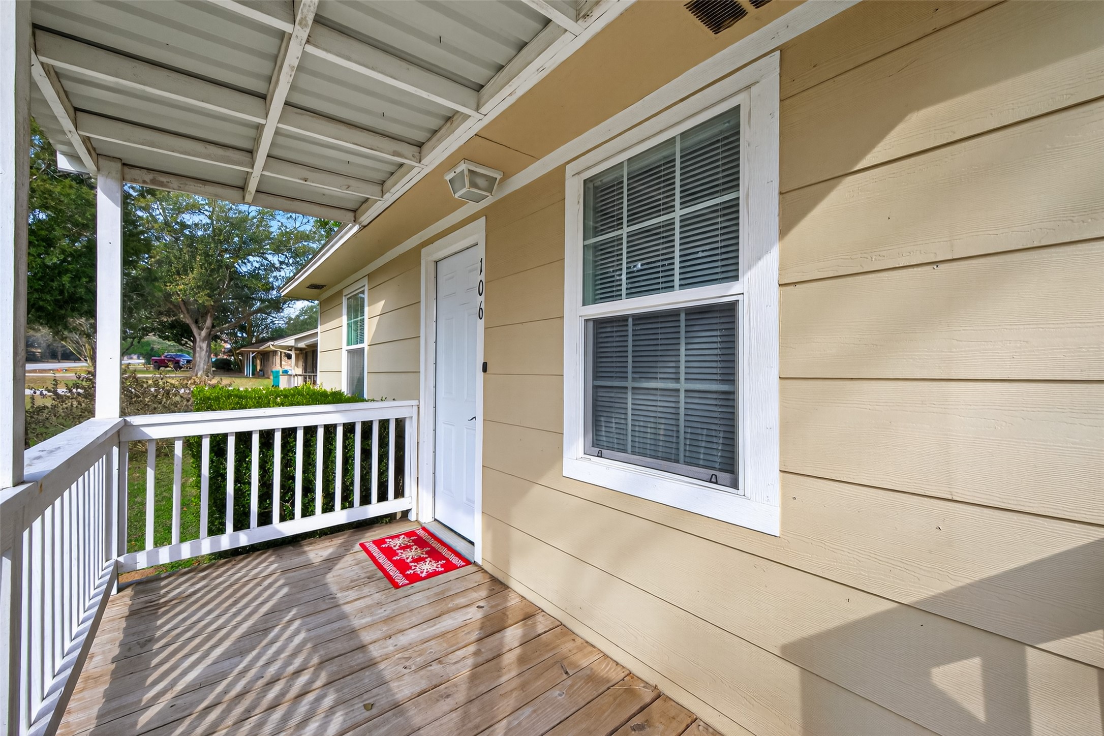 106 Longstreet Road Willis, TX 77378 - Photo 7 of 42