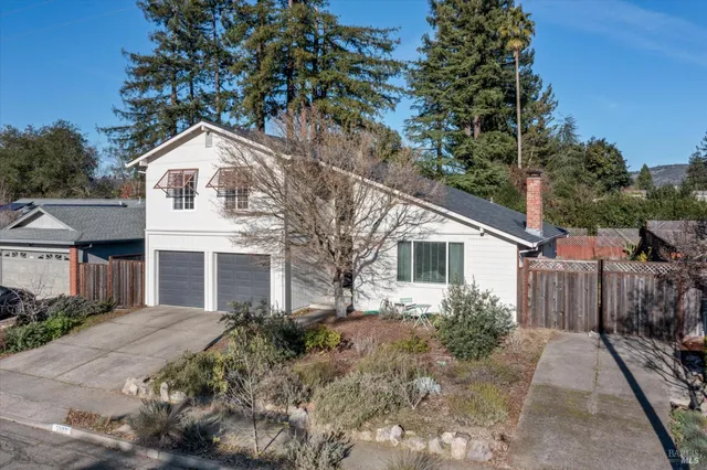 $835,000 | 5127 Oak Park Way, Santa Rosa, CA 95409