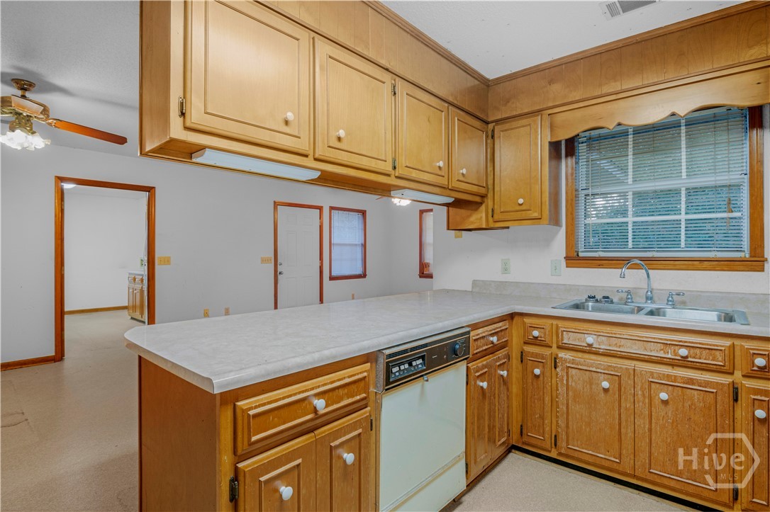 360 South Kennedy Street Metter, GA 30439 - Photo 15 of 27
