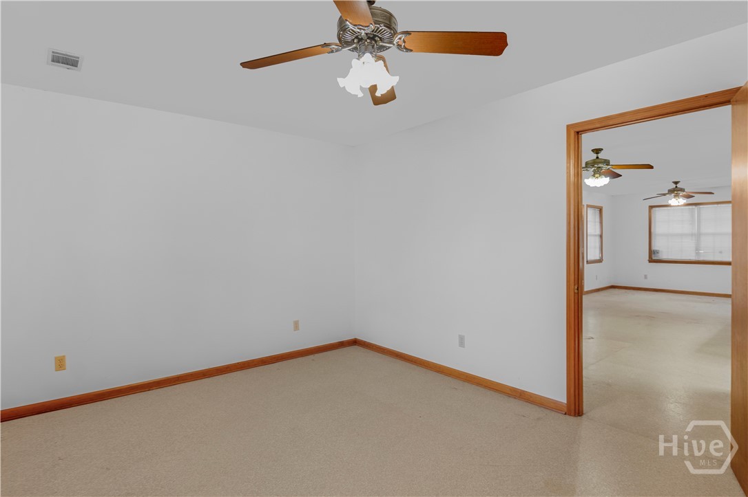360 South Kennedy Street Metter, GA 30439 - Photo 4 of 27