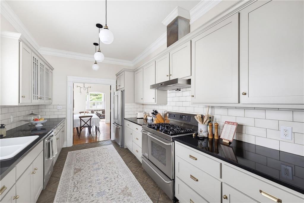 512 Clairemont Avenue Decatur, GA 30030 - Photo 13 of 29