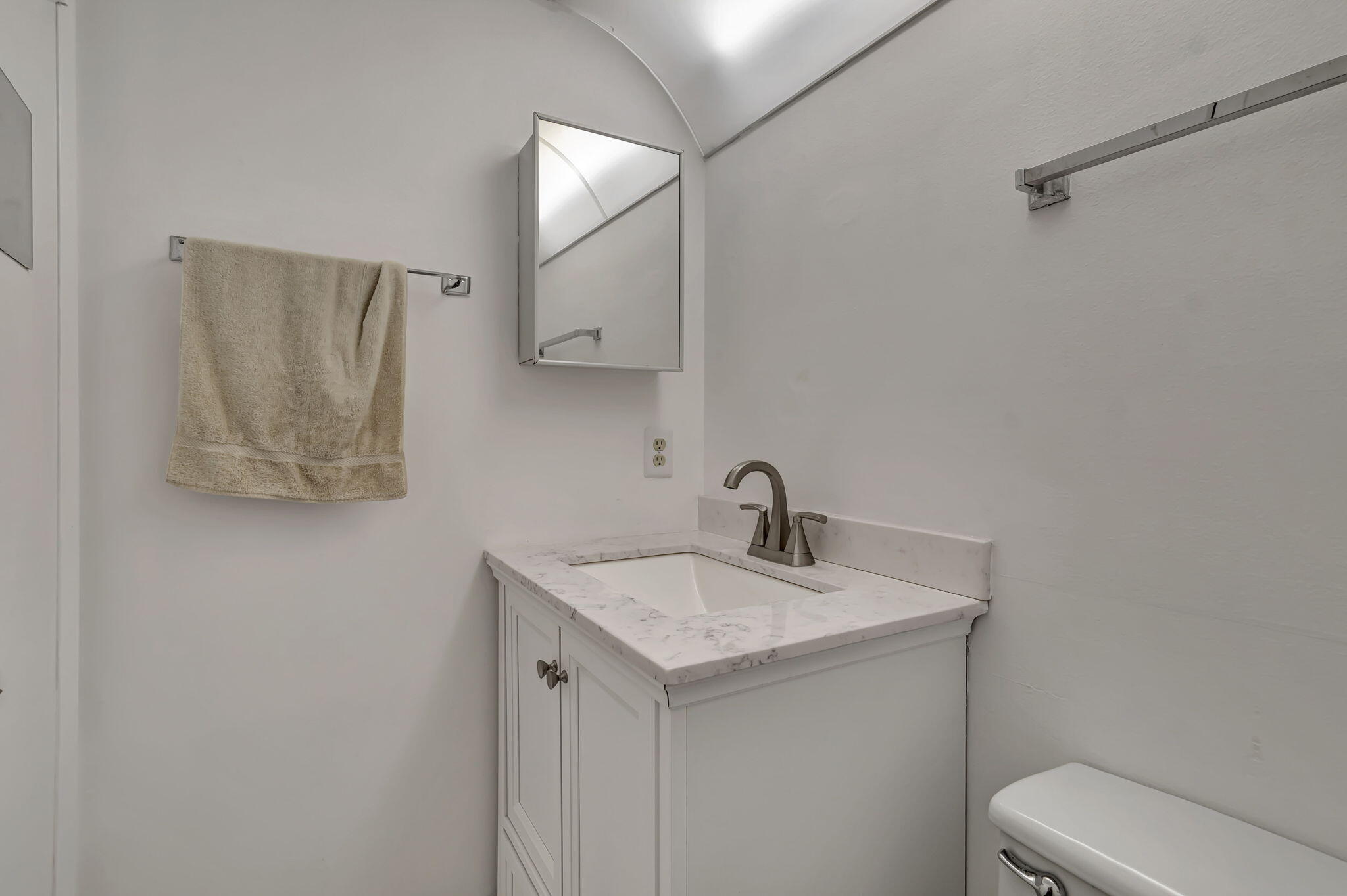 181 Mansfield East Boca Raton, FL 33434 - Photo 14 of 40 25-web-or-mls-DSC_8711