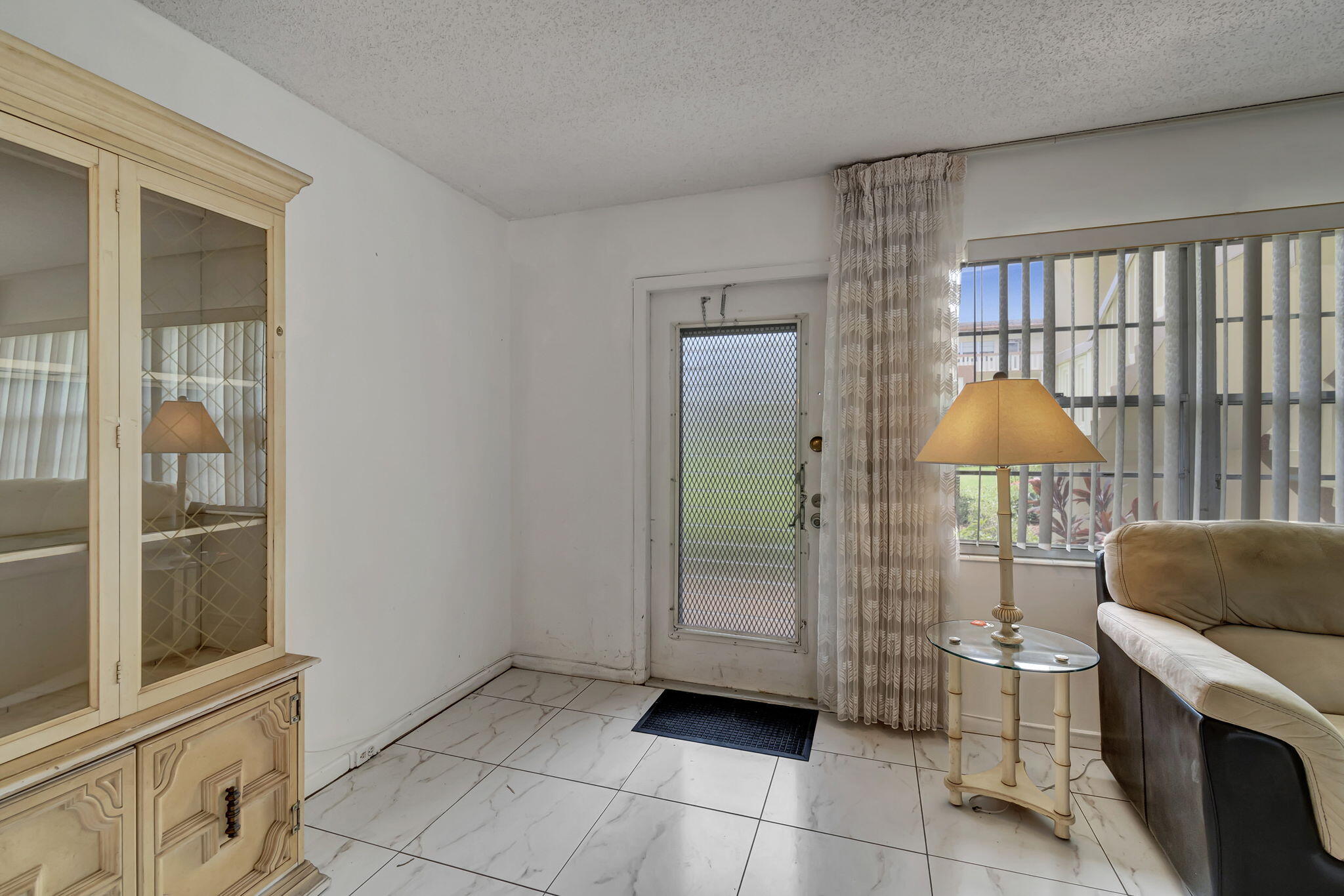 181 Mansfield East Boca Raton, FL 33434 - Photo 3 of 40 10-web-or-mls-DSC_8631