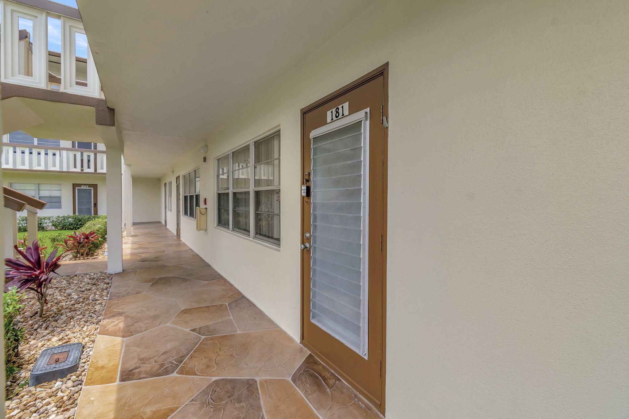 181 Mansfield East Boca Raton, FL 33434 - Photo 32 of 40 7-web-or-mls-DSC_8566
