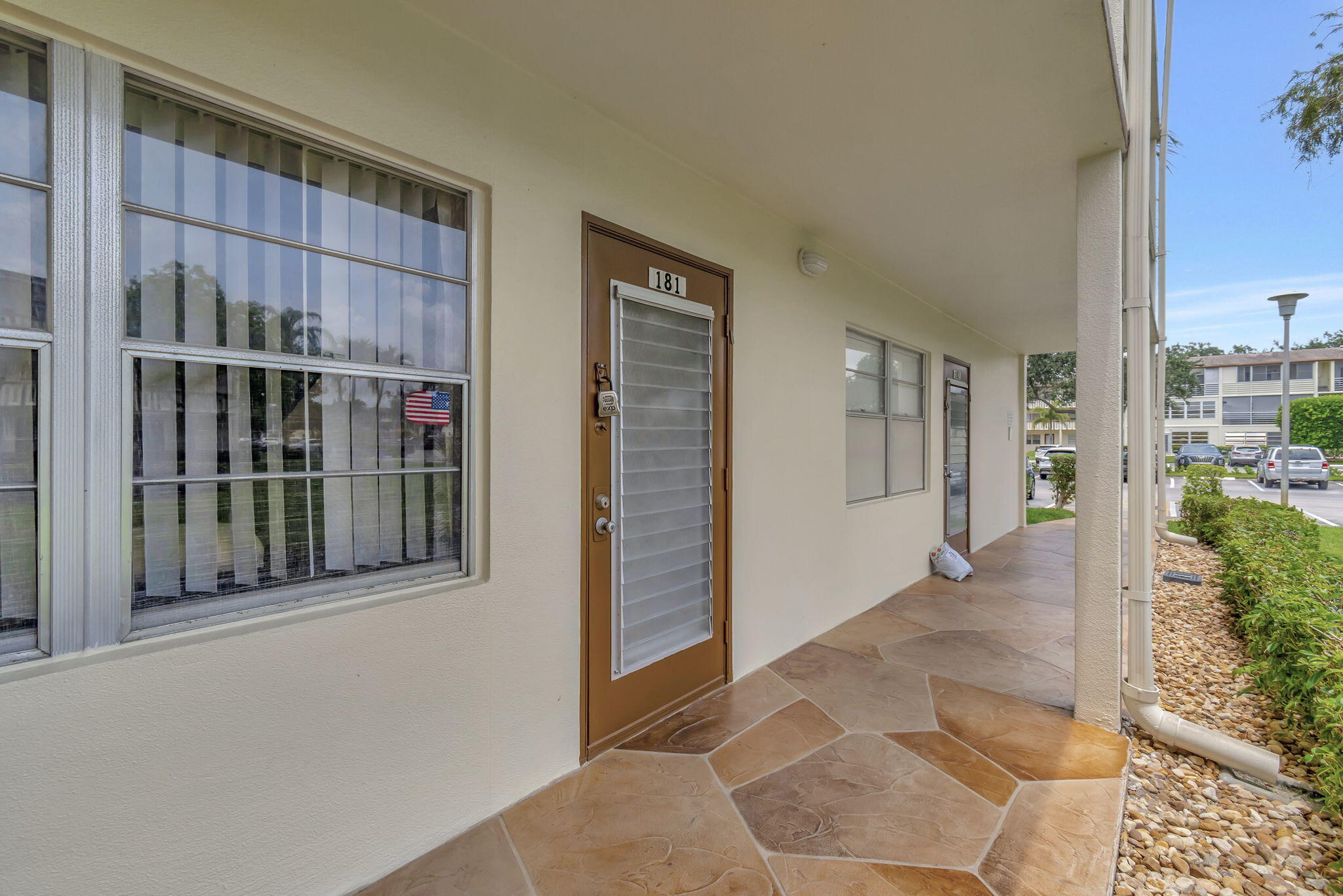 181 Mansfield East Boca Raton, FL 33434 - Photo 33 of 40 8-web-or-mls-DSC_8571