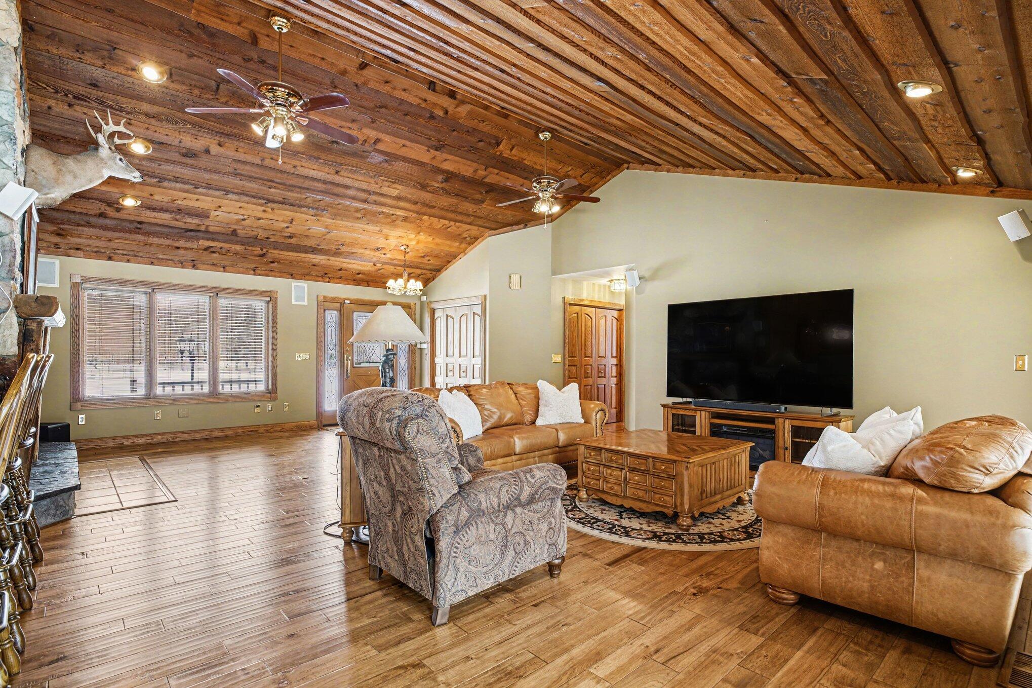 65650 Dailey Road Edwardsburg, MI 49112 - Photo 11 of 59 006_file_6811