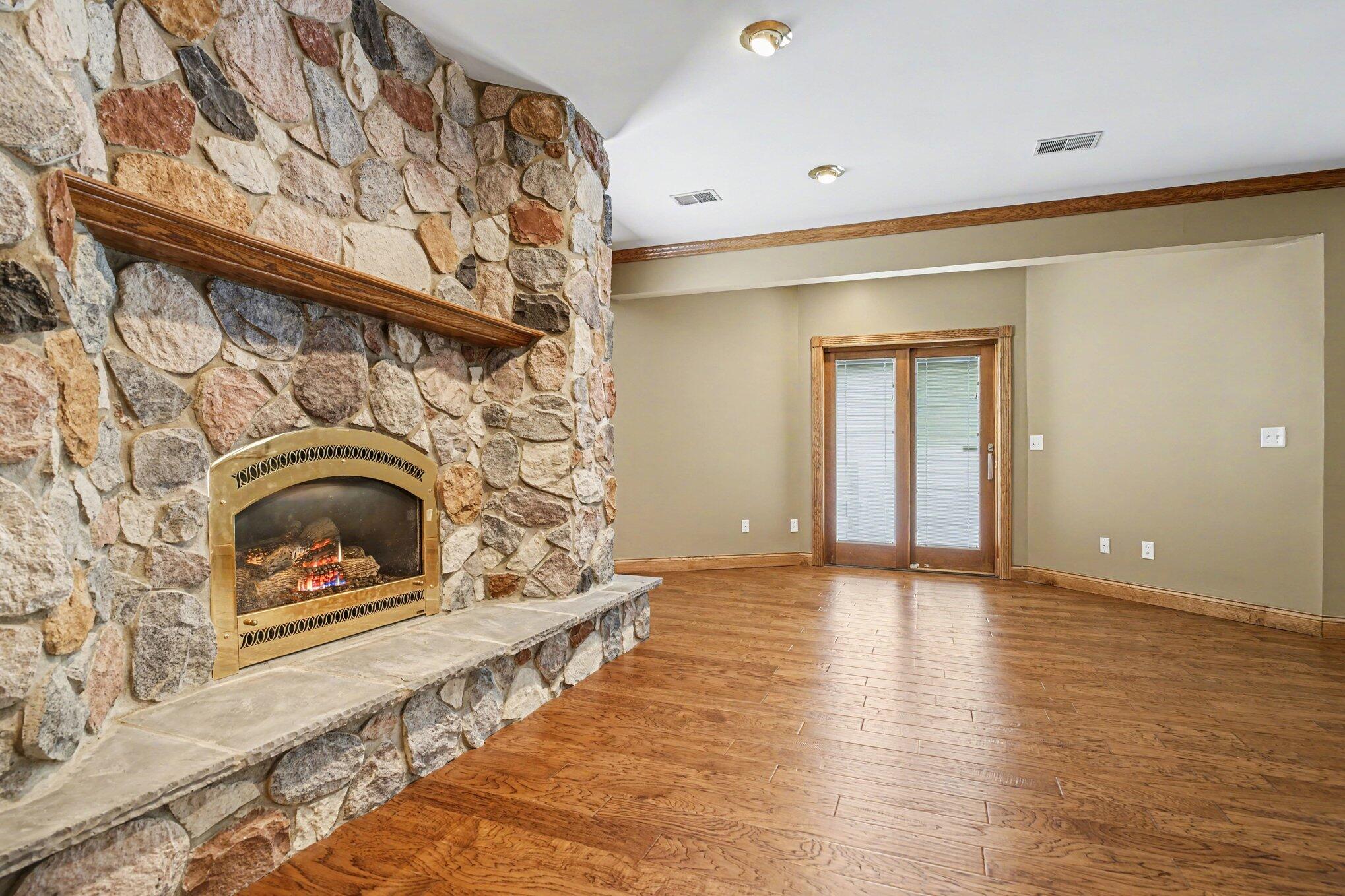 65650 Dailey Road Edwardsburg, MI 49112 - Photo 13 of 59 004_file_1309 - Copy