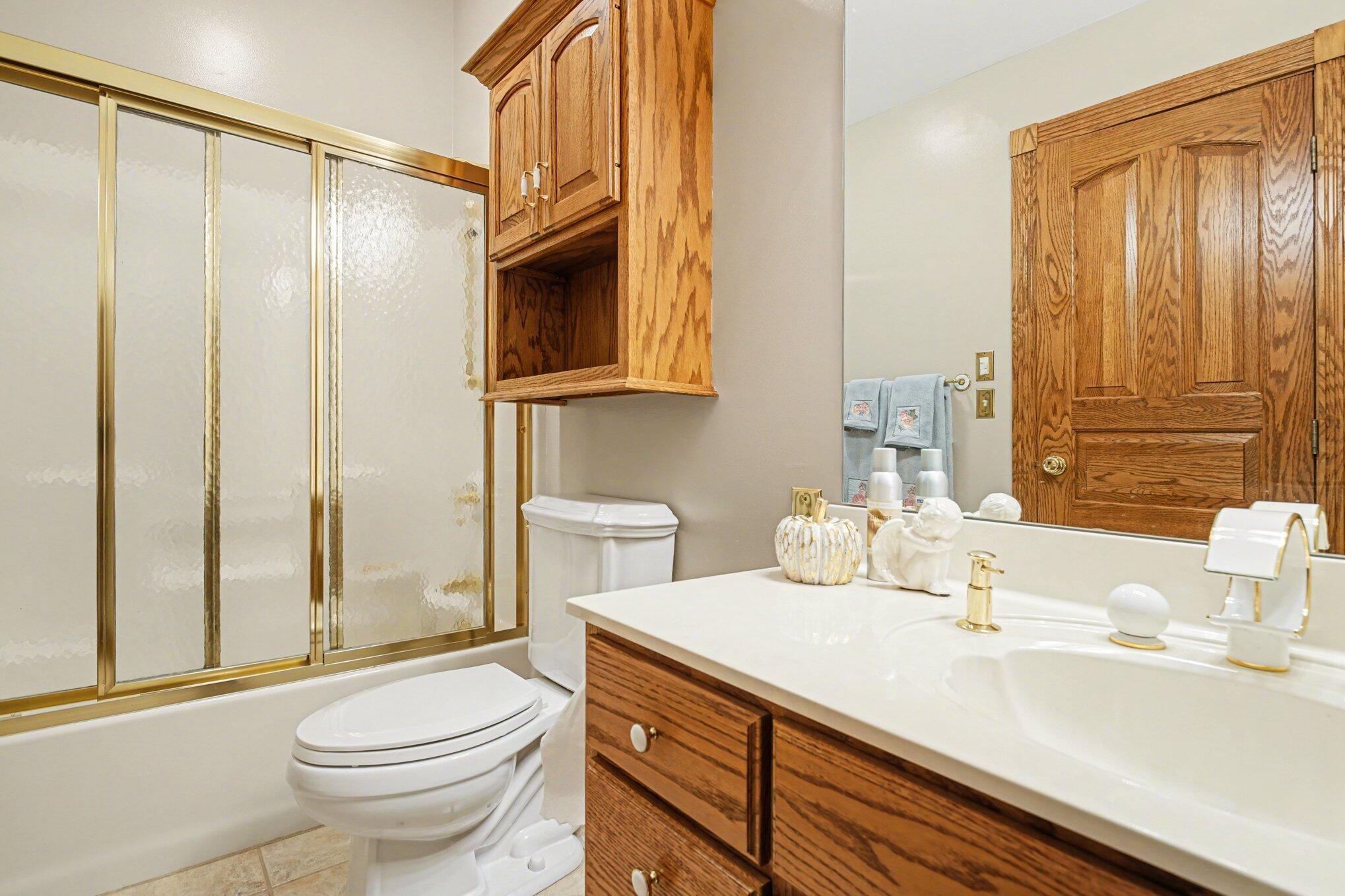 65650 Dailey Road Edwardsburg, MI 49112 - Photo 21 of 59 Hall Bath