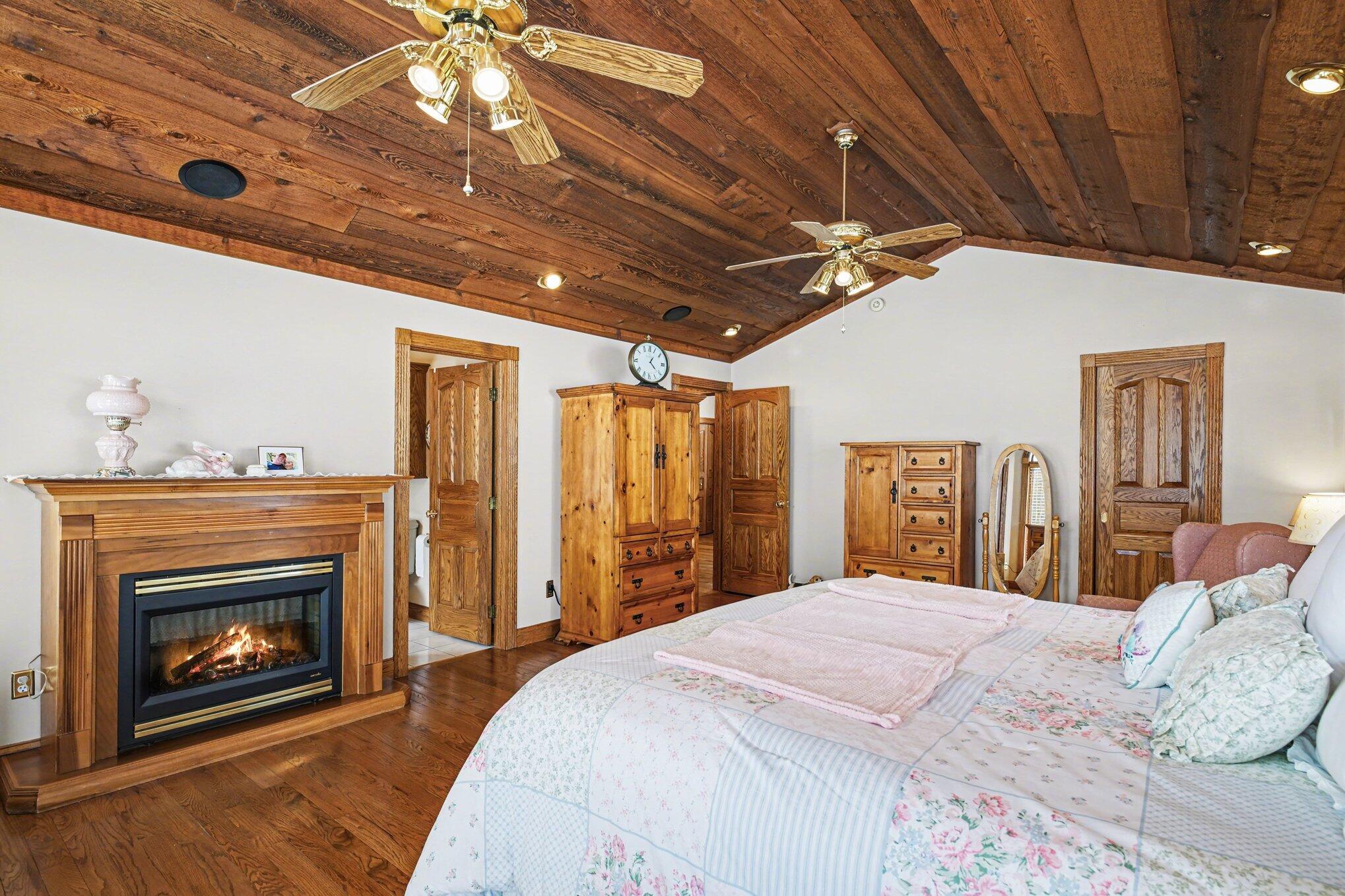 65650 Dailey Road Edwardsburg, MI 49112 - Photo 24 of 59 024_file_3748