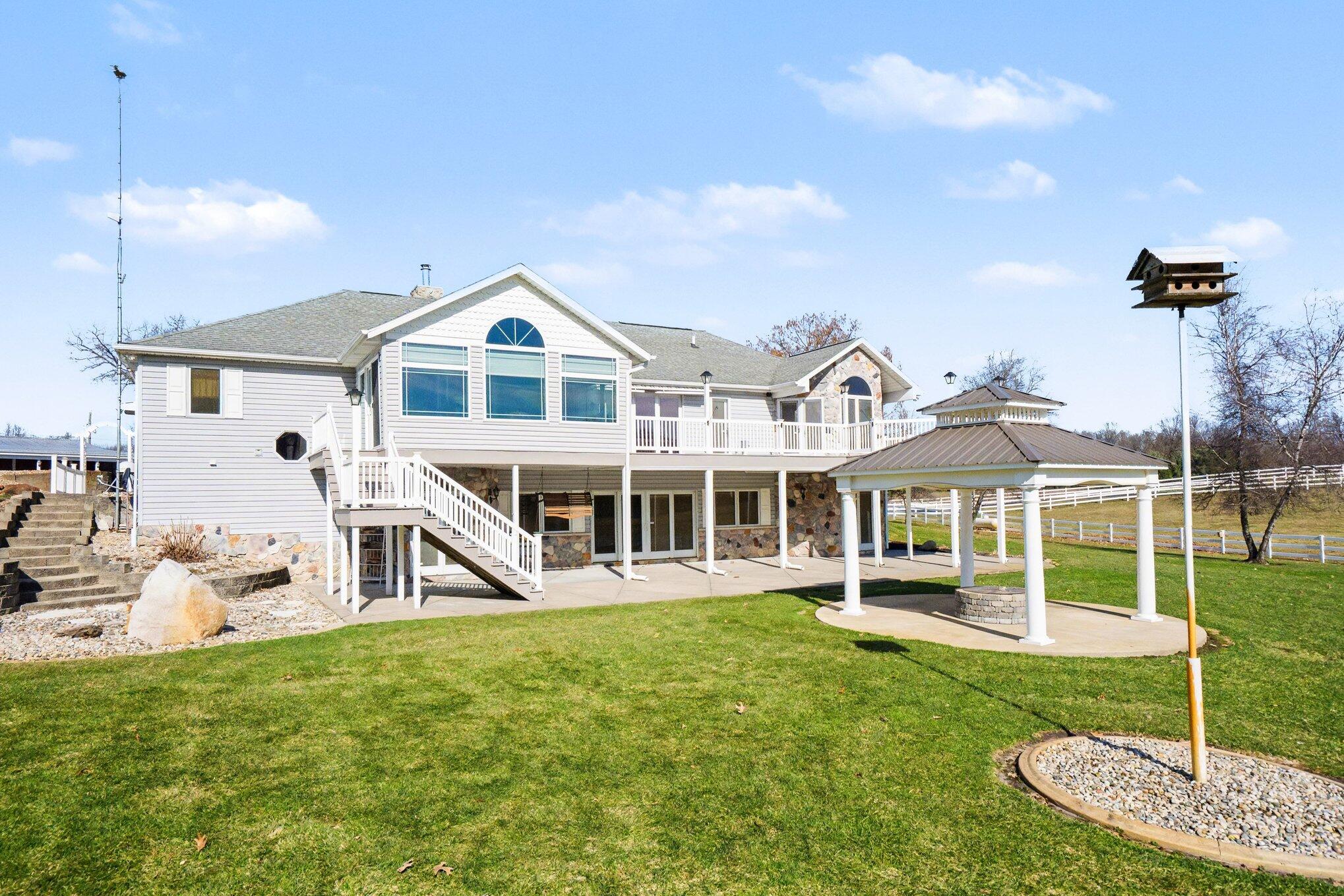 65650 Dailey Road Edwardsburg, MI 49112 - Photo 5 of 59 002_file_9270