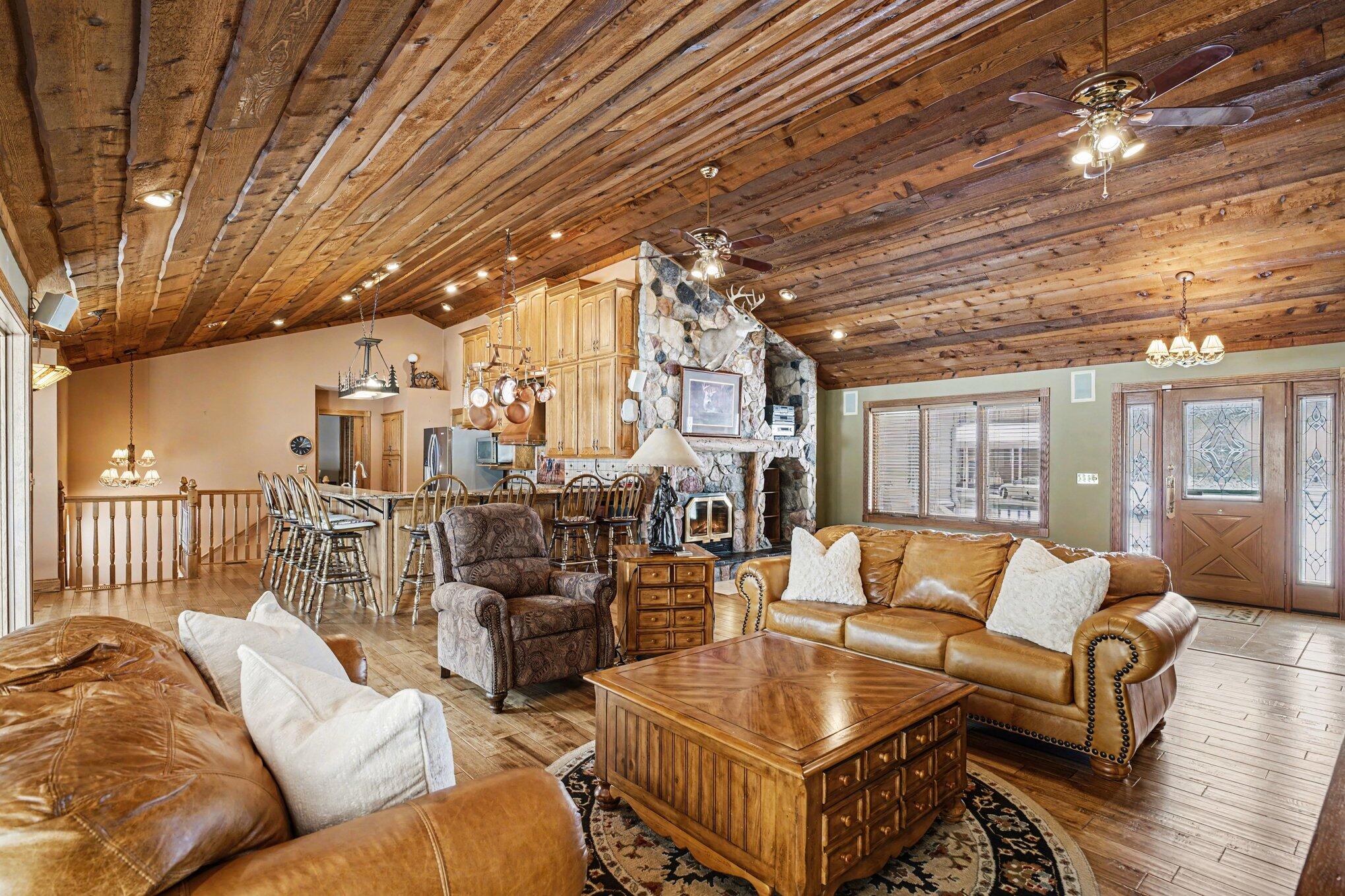 65650 Dailey Road Edwardsburg, MI 49112 - Photo 10 of 59 005_file_7597